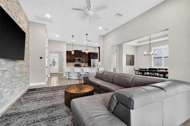 1244 FLORABLU DRIVE, Seffner, FL 33584