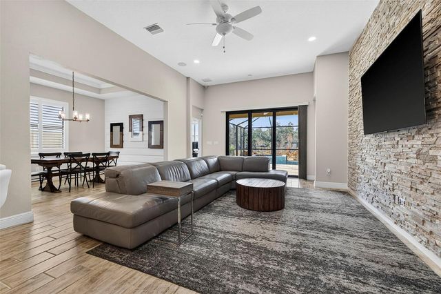 1244 FLORABLU DRIVE, Seffner, FL 33584