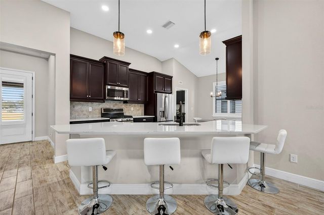 1244 FLORABLU DRIVE, Seffner, FL 33584