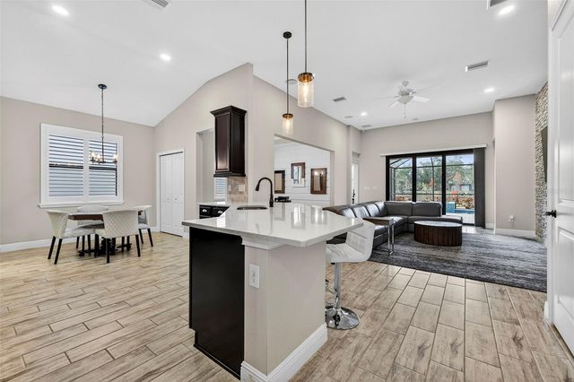 1244 FLORABLU DRIVE, Seffner, FL 33584