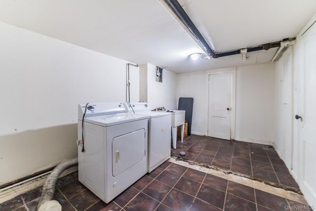 178-38 Leslie Road, Jamaica, NY 11434