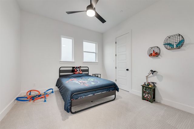 418 Whispering Way, Red Oak, TX 75154