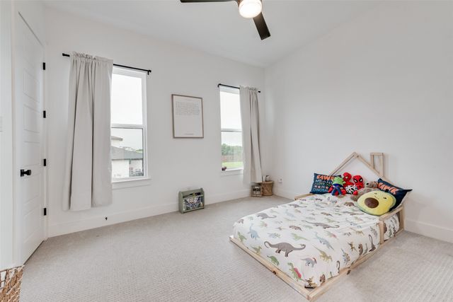 418 Whispering Way, Red Oak, TX 75154