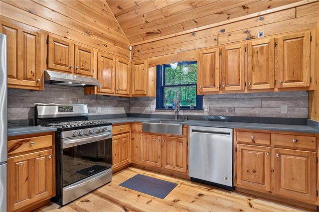 48 Riverwood Trail, Ellijay, GA 30536