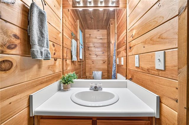 48 Riverwood Trail, Ellijay, GA 30536