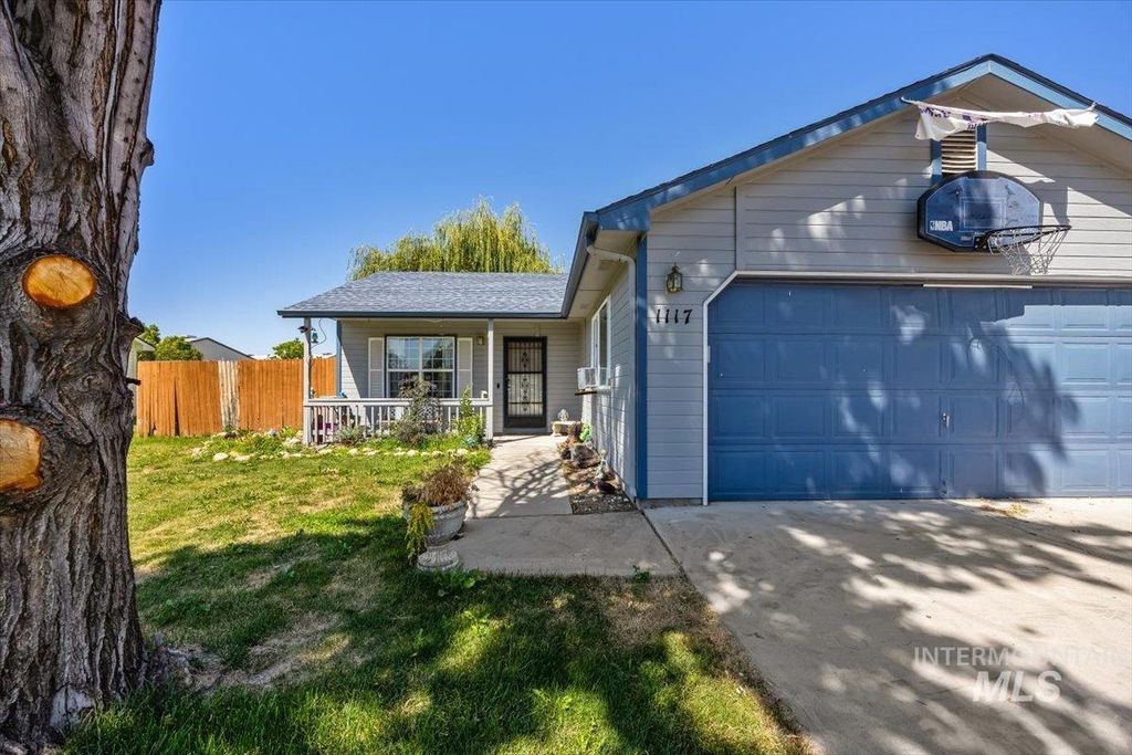 1117 S 19th Street, Nampa, ID 83686