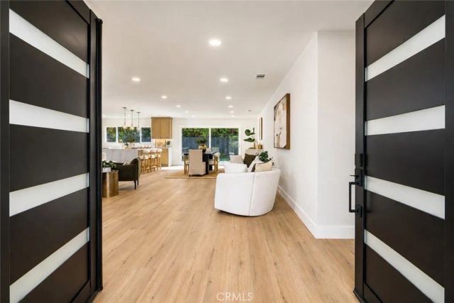 5996 College ave, San Diego, CA 92120