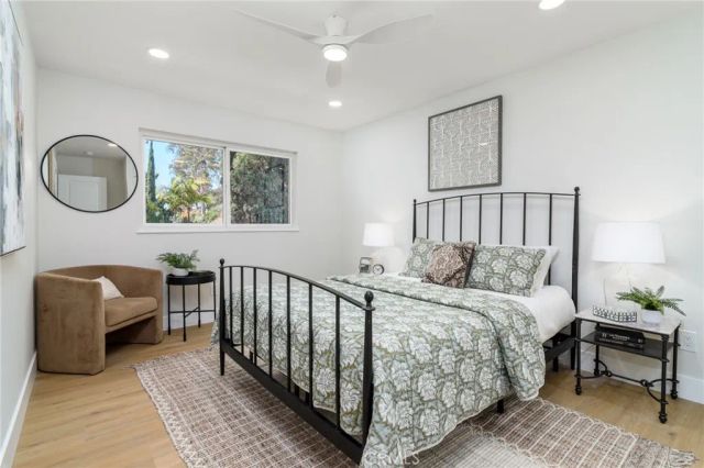 5996 College ave, San Diego, CA 92120