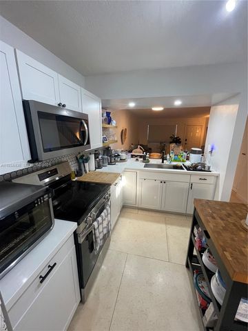 5962 W 18th Ave B-2, Hialeah, FL 33012