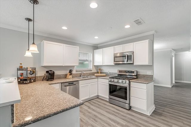 713 Bailey Street, Denton, TX 76205