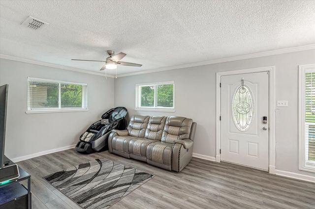 713 Bailey Street, Denton, TX 76205