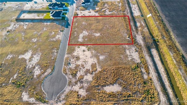 36 Oaks Cove Street, Edinburg, TX 78542