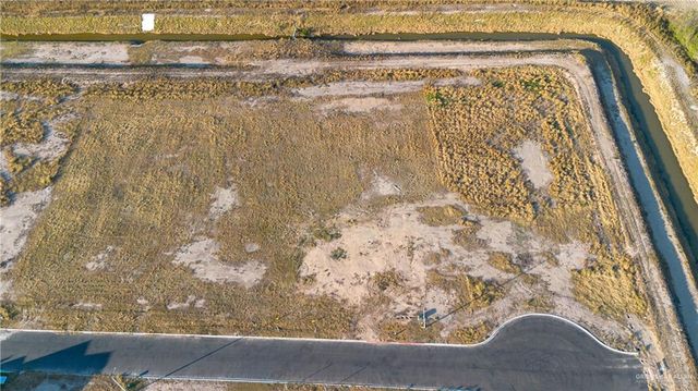 36 Oaks Cove Street, Edinburg, TX 78542