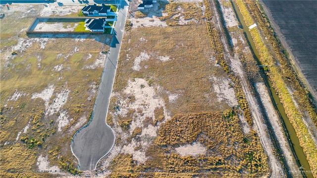 36 Oaks Cove Street, Edinburg, TX 78542