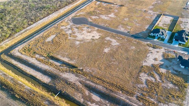 36 Oaks Cove Street, Edinburg, TX 78542