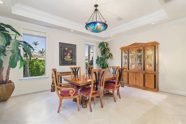 286 Jamaica Lane, Palm Beach, FL 33480