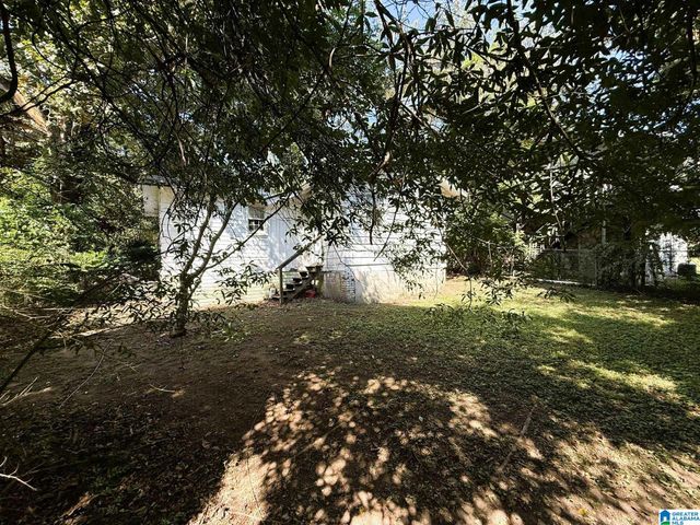 324 RAILROAD AVENUE, Adamsville, AL 35005