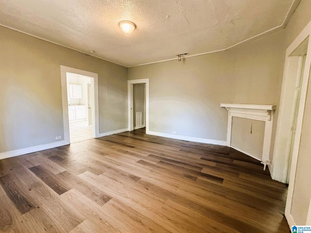 324 RAILROAD AVENUE, Adamsville, AL 35005