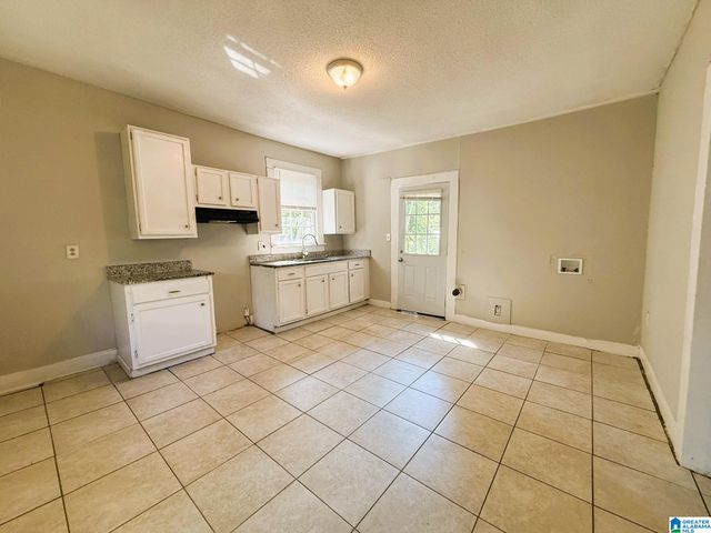 324 RAILROAD AVENUE, Adamsville, AL 35005