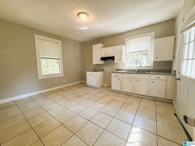 324 RAILROAD AVENUE, Adamsville, AL 35005