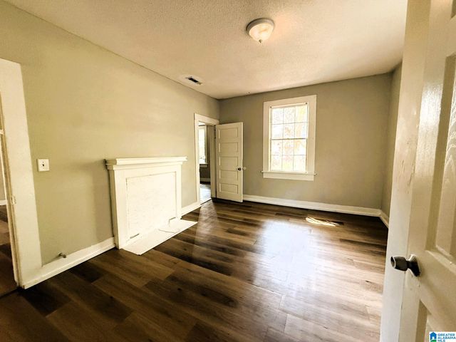 324 RAILROAD AVENUE, Adamsville, AL 35005