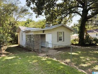 324 RAILROAD AVENUE, Adamsville, AL 35005