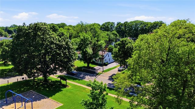 133 Armstrong Road, Greece, NY 14616