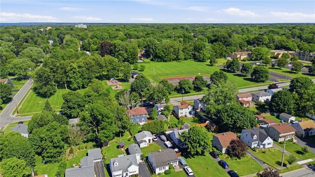 133 Armstrong Road, Greece, NY 14616