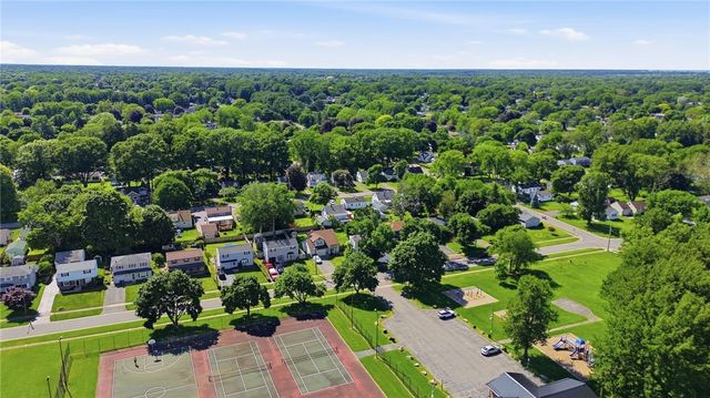 133 Armstrong Road, Greece, NY 14616