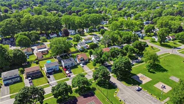 133 Armstrong Road, Greece, NY 14616