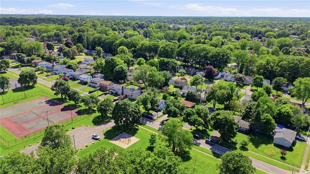 133 Armstrong Road, Greece, NY 14616