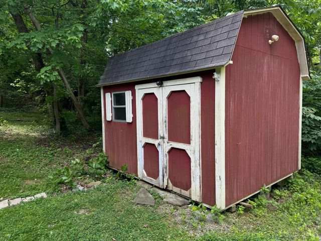 6954 Bridges Road, Anderson Twp, OH 45230