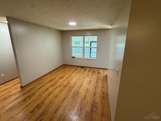 6954 Bridges Road, Anderson Twp, OH 45230