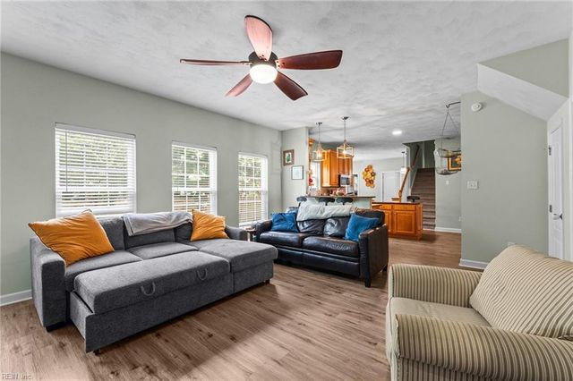 1625 Lockridge CT, Virginia Beach, VA 23454