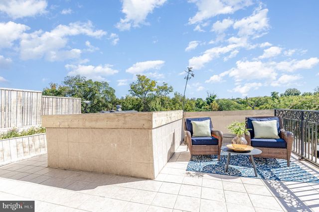 913-B CAROLINE, Fredericksburg, VA 22401