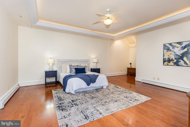 913-B CAROLINE, Fredericksburg, VA 22401