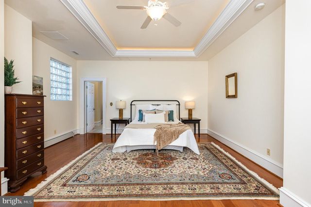 913-B CAROLINE, Fredericksburg, VA 22401