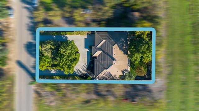 8630 River Oaks Dr, Oakdale, CA 95361