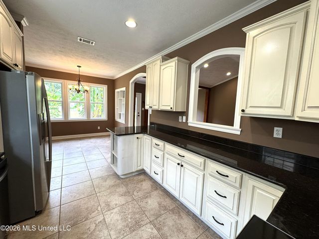 110 Yarborough Place, Waveland, MS 39576