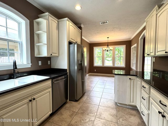 110 Yarborough Place, Waveland, MS 39576