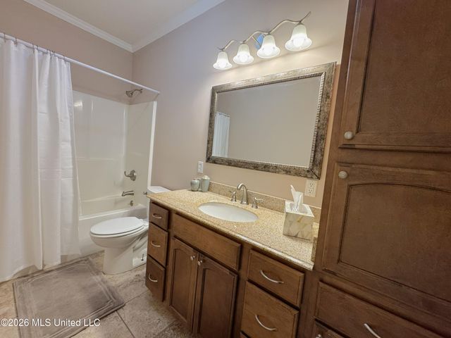 110 Yarborough Place, Waveland, MS 39576