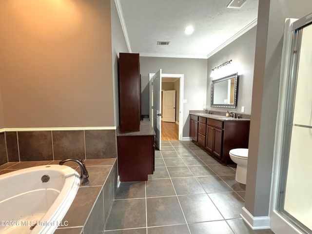 110 Yarborough Place, Waveland, MS 39576