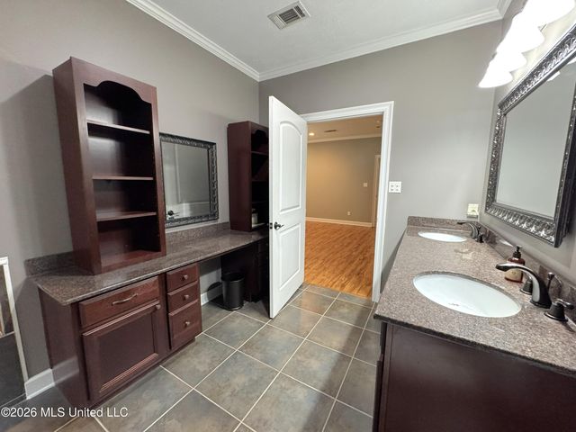 110 Yarborough Place, Waveland, MS 39576