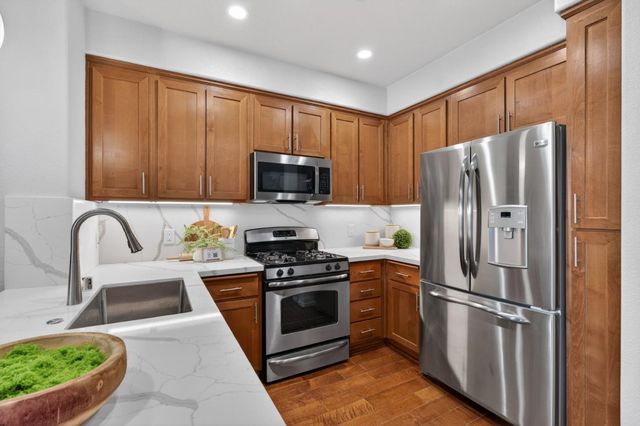 4388 El Camino Real 348, Los Altos, CA 94022