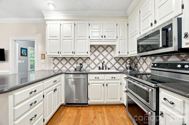 115 Valley Glen Drive, Waxhaw, NC 28173