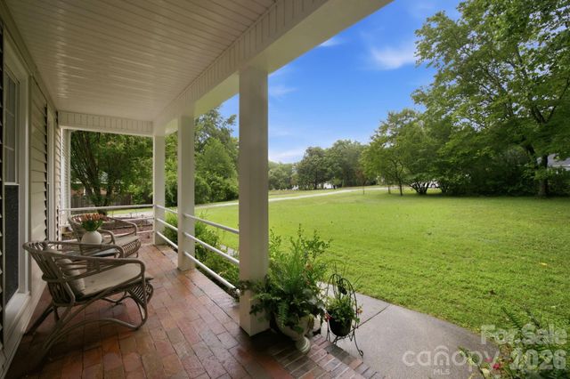 115 Valley Glen Drive, Waxhaw, NC 28173