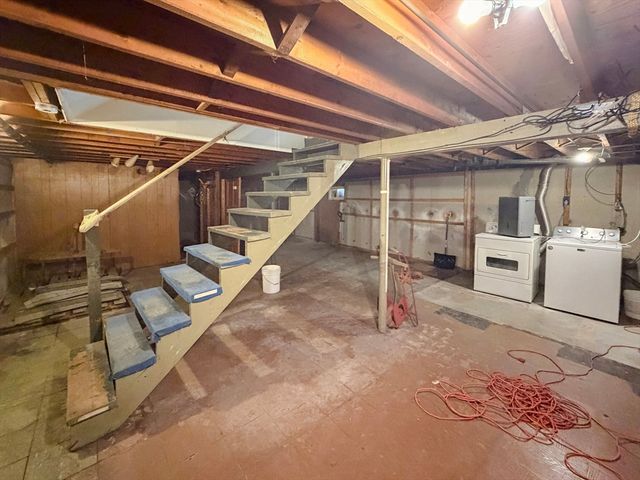 49 Golf Ave, Methuen, MA 01844