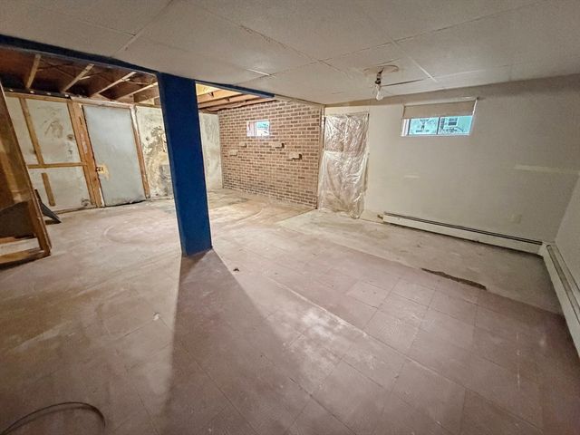 49 Golf Ave, Methuen, MA 01844