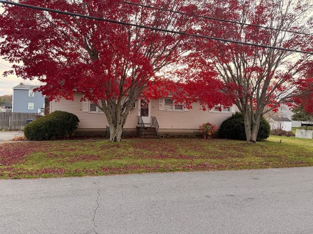 49 Golf Ave, Methuen, MA 01844