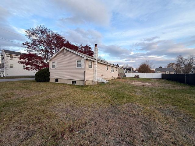 49 Golf Ave, Methuen, MA 01844